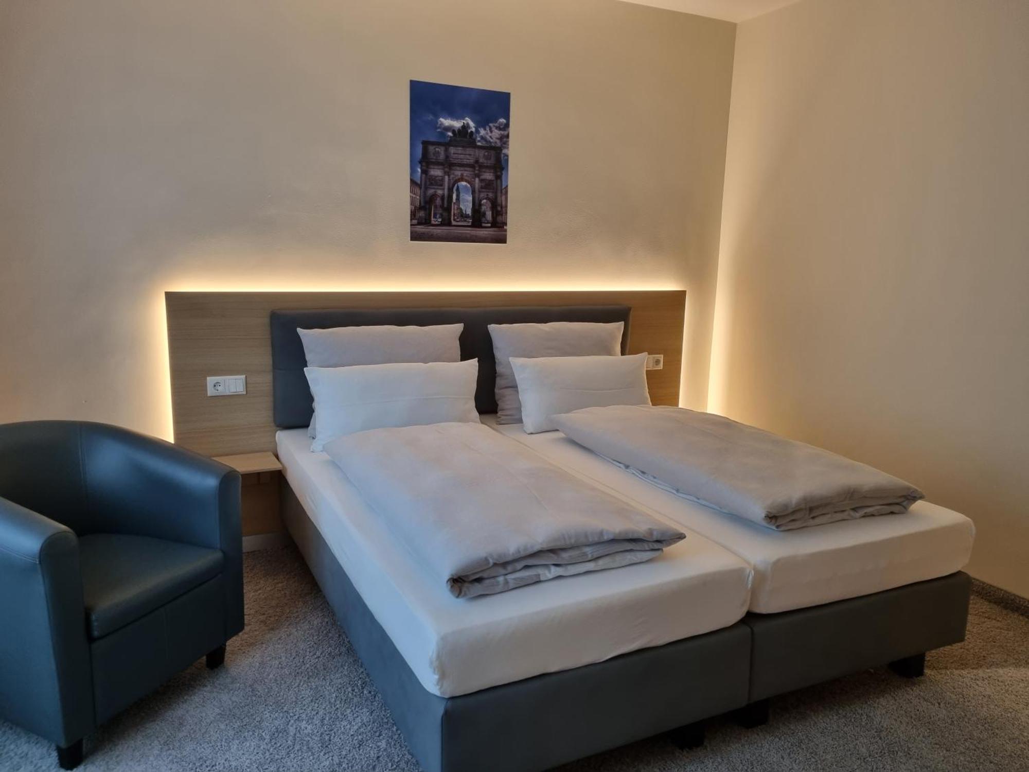 Carathotel 3* München
