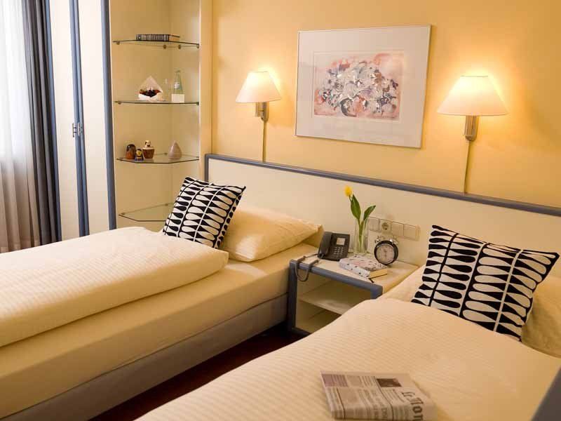 Hotel Carathotel 3*