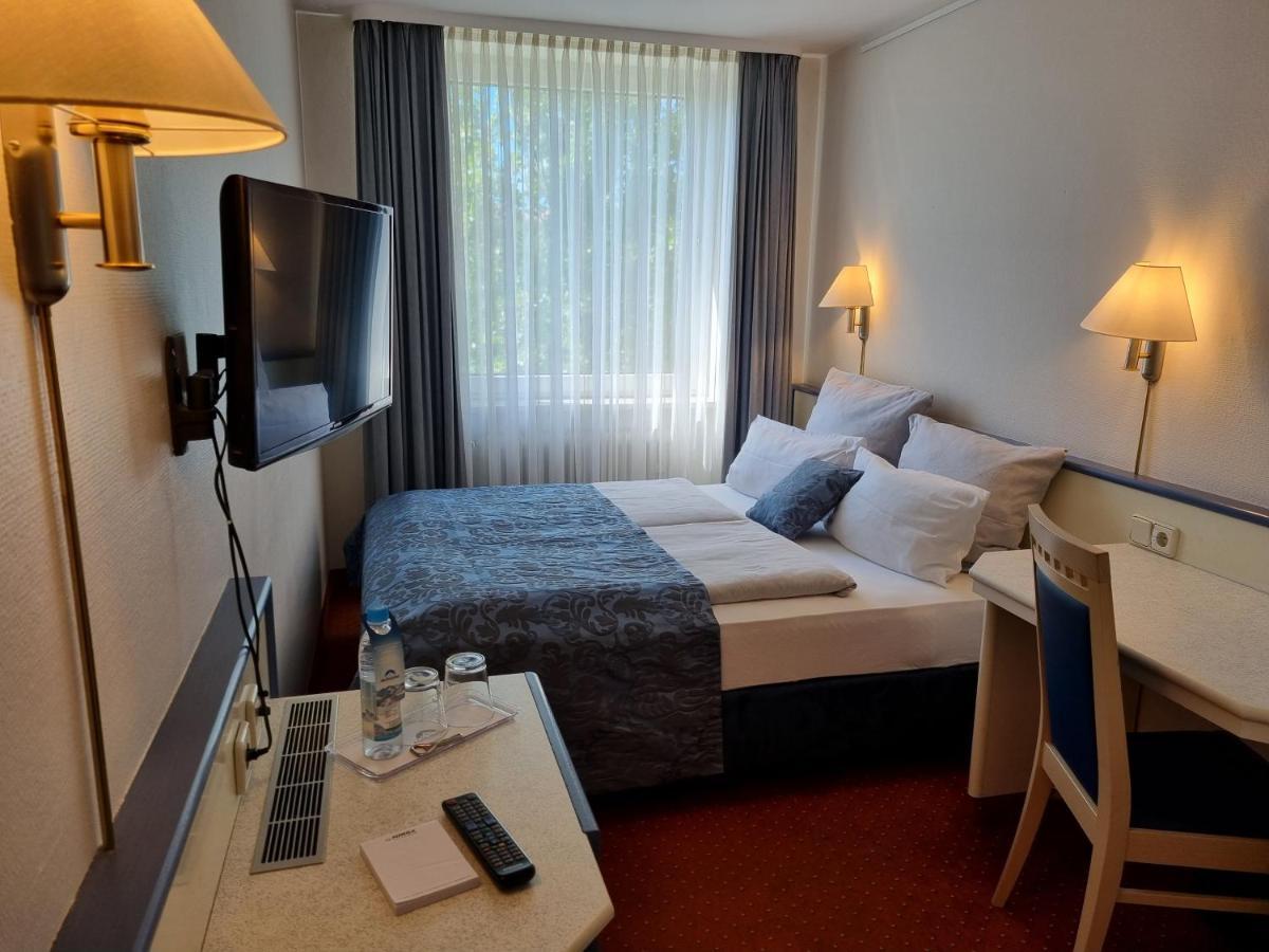 Myminga13 - & Serviced 3* München